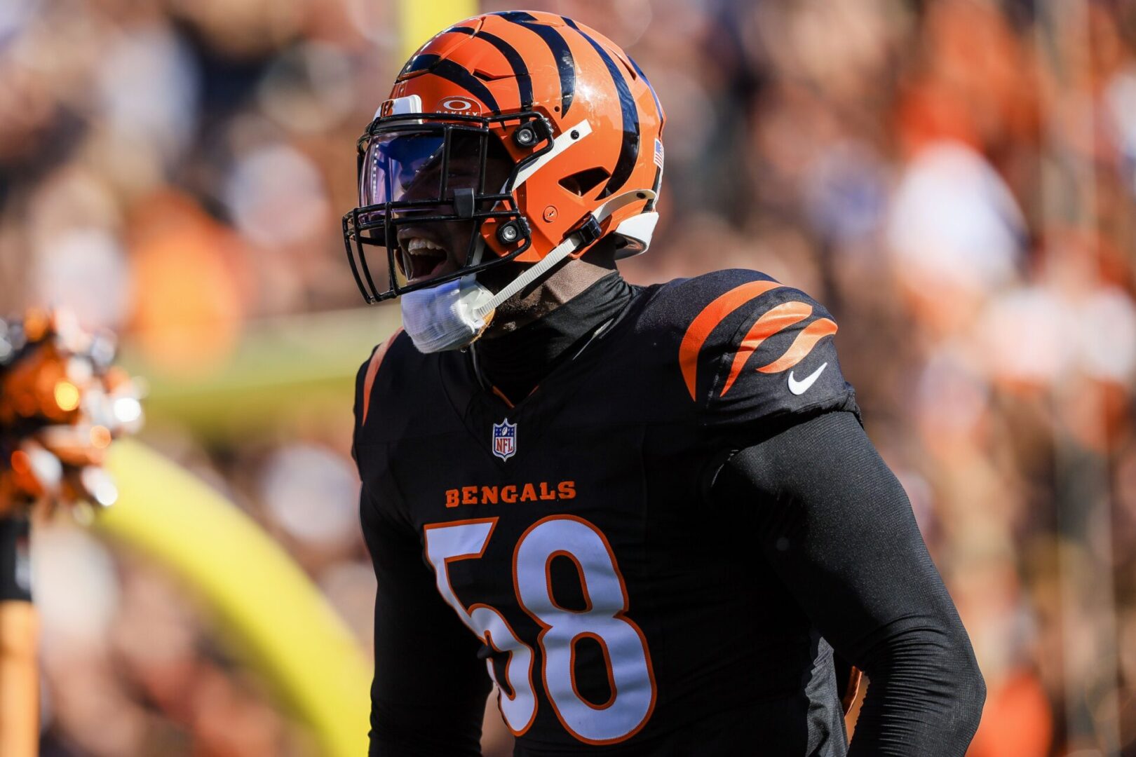 New York Jets' $36M Bet: The Signing of Defensive End Joseph Ossai